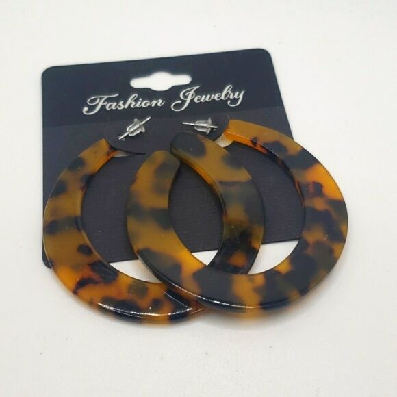 Tortoise Shell hoop Earrings - Picture 2 of 3